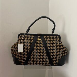 Vintage 50’s or 60’s Black and Tan Women's Handbag